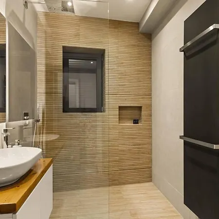Luxury Avaia With Amazing View Willa