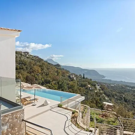 Luxury Avaia With Amazing View Pirgos (Mani)