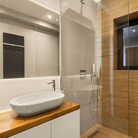 Luxury Avaia With Amazing View
